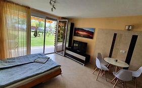 Igenyes 4 Fos Apartman Koezvetlen A Strandnal