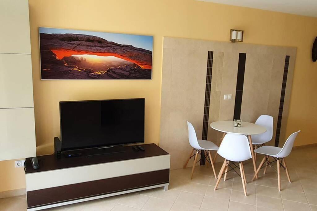 Apartmán Igenyes 4 Fos Apartman Koezvetlen A Strandnal Csopak Exteriér fotografie